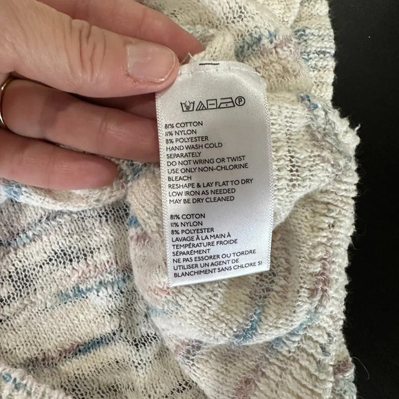 URBAN OUTFITTERS Kimchi Blue Wrap Front Crossover Sweater Size Large - Picture 9 of 9